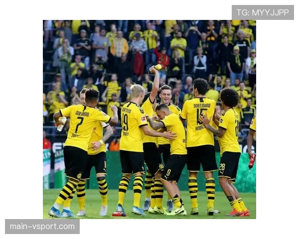 谁能锁定最后一个欧冠席位？罗马、亚特兰大、那不勒斯陷入混战